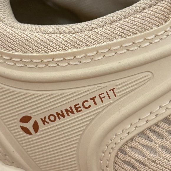 (Sold) Women's Keen Utility Vista Composite Toe Shoes. Size 9W Birch/Brown Sugar - Picture 7 of 11